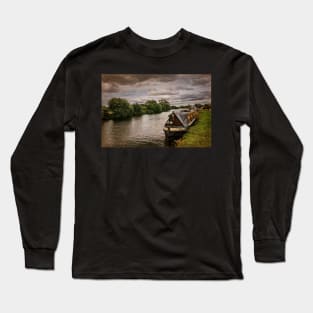 Narrowboat Moored At Lechlade Long Sleeve T-Shirt